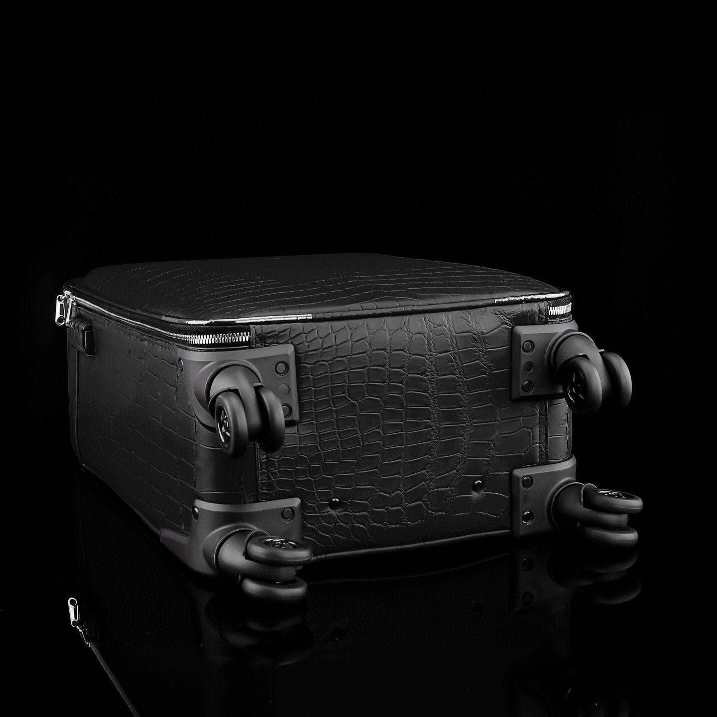 Matt Genuine Crocodile Leather Travel Carry On 20-Inch Spinner Carry-on Suitcase Black