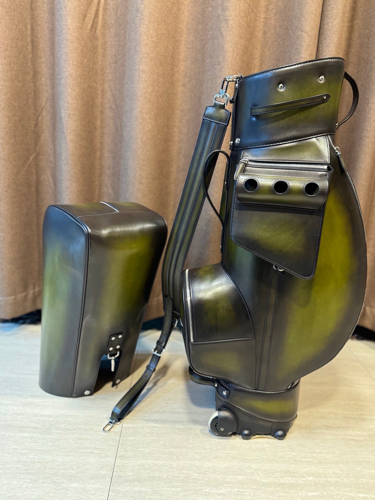 Golf Bags ,Golf Sets , Golf Cart Bags & Golf Stand Bags Leather