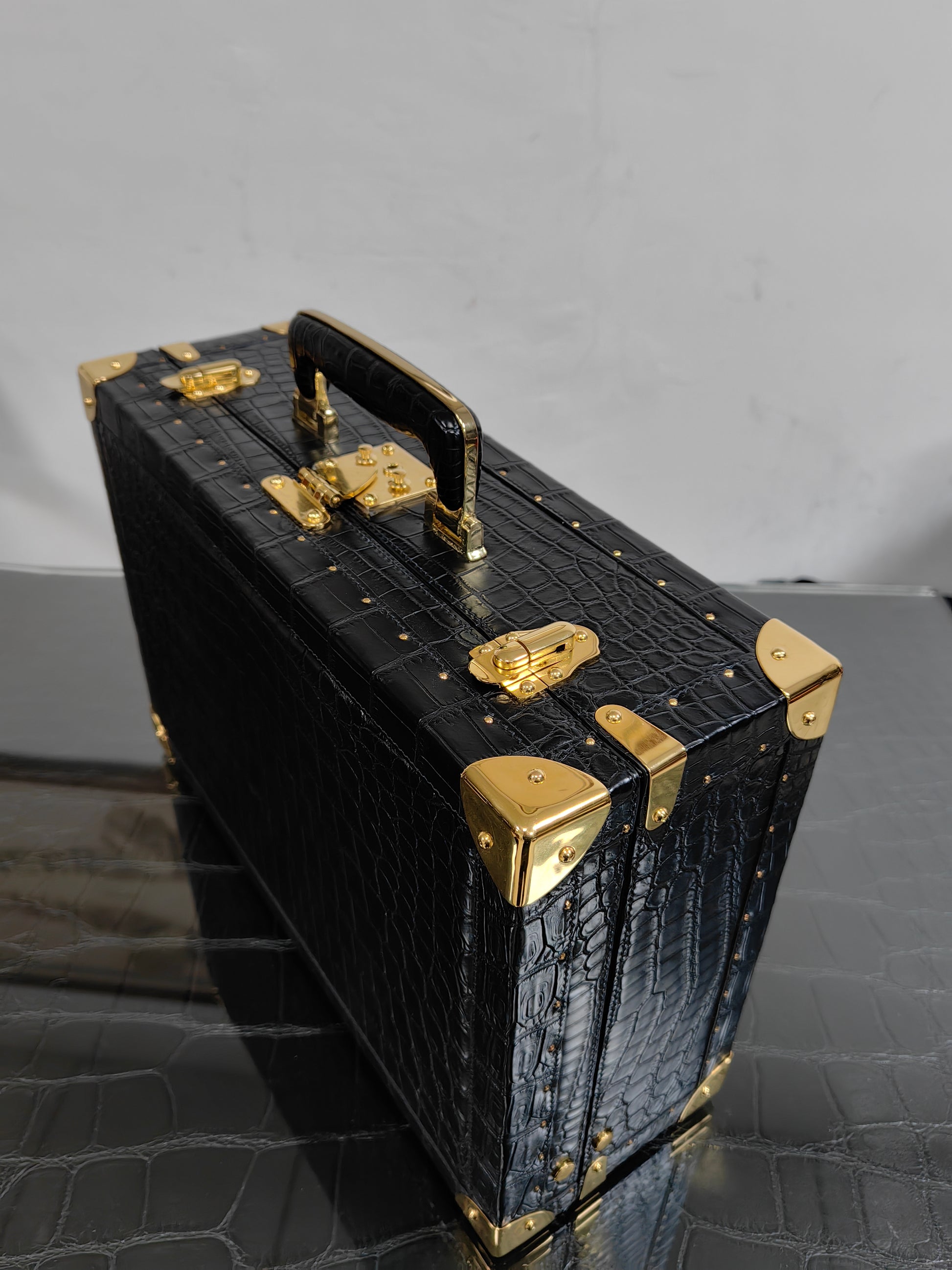 Genuine Crocodile Skin Leather Wine Box Bag