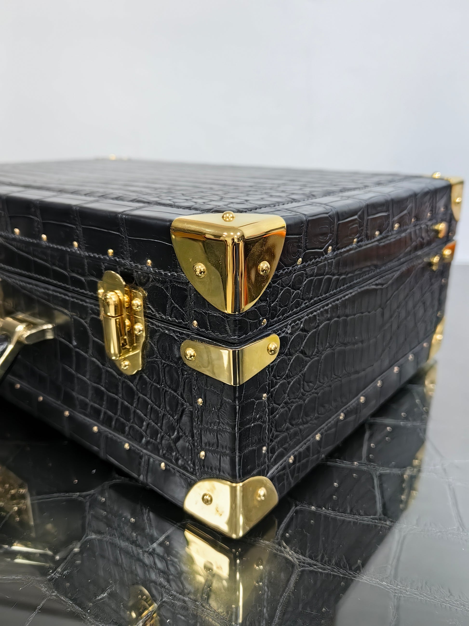 Genuine Crocodile Skin Leather Wine Box Bag