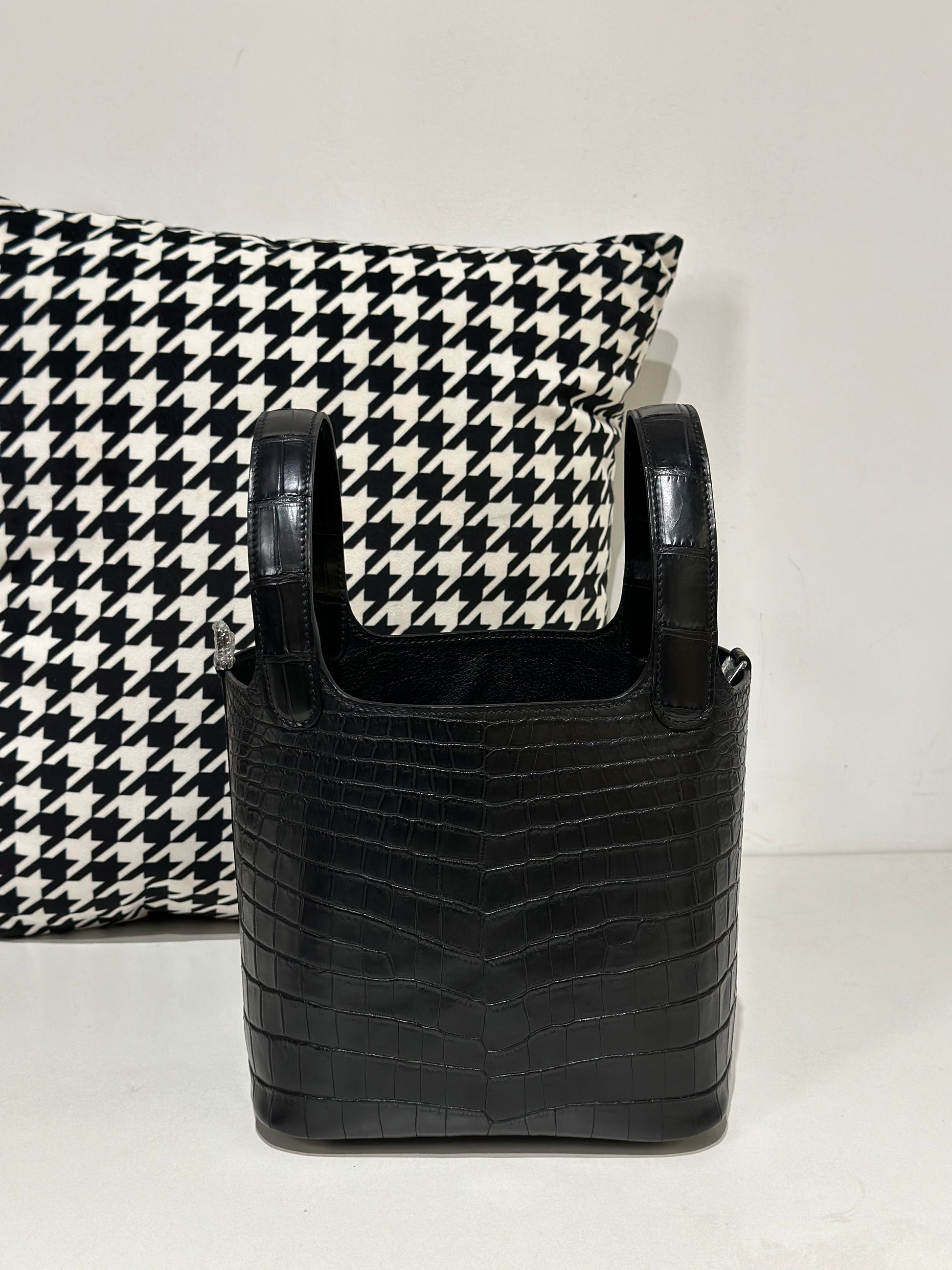 Women's Matt Genuine Crocodile Skin Leather Small Cross Body Bag Black