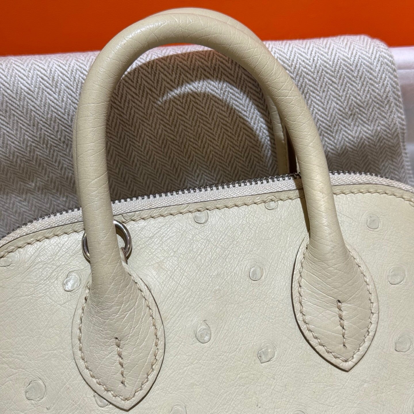 Womens Genuine Ostrich SKin Leather Shell Promennade Trapezoid Cross Body Bag  Mini