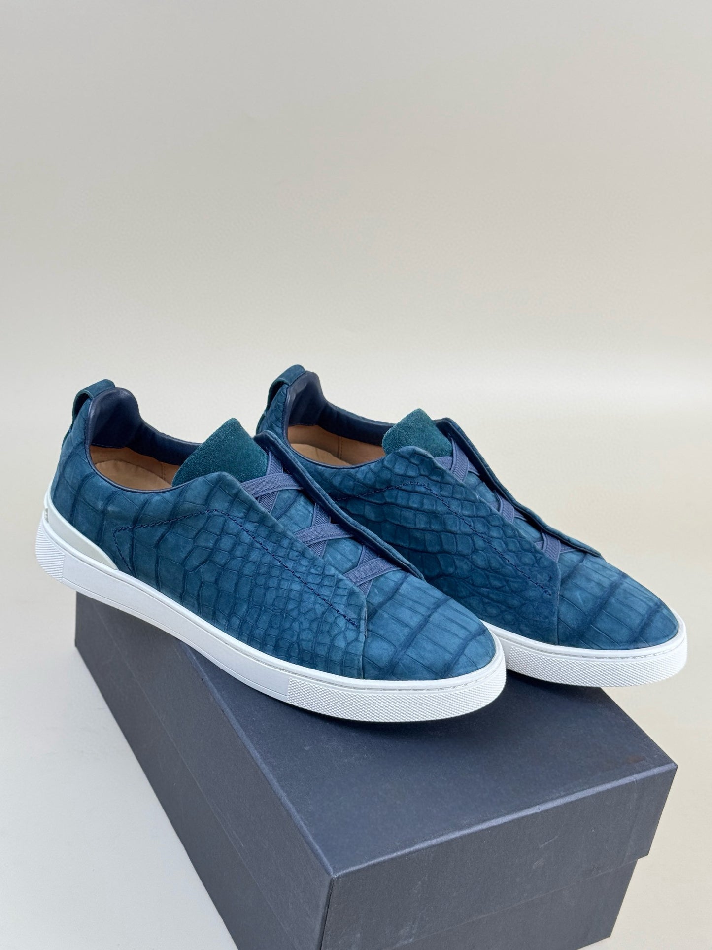 Perorder Crocodile Shoes Nubuck Genuine Crocodile Skin Leather Sneakers