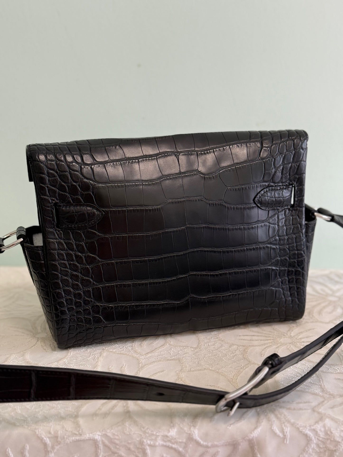 Unisex Genuine Crocodile Leather Postman Messenger Bag