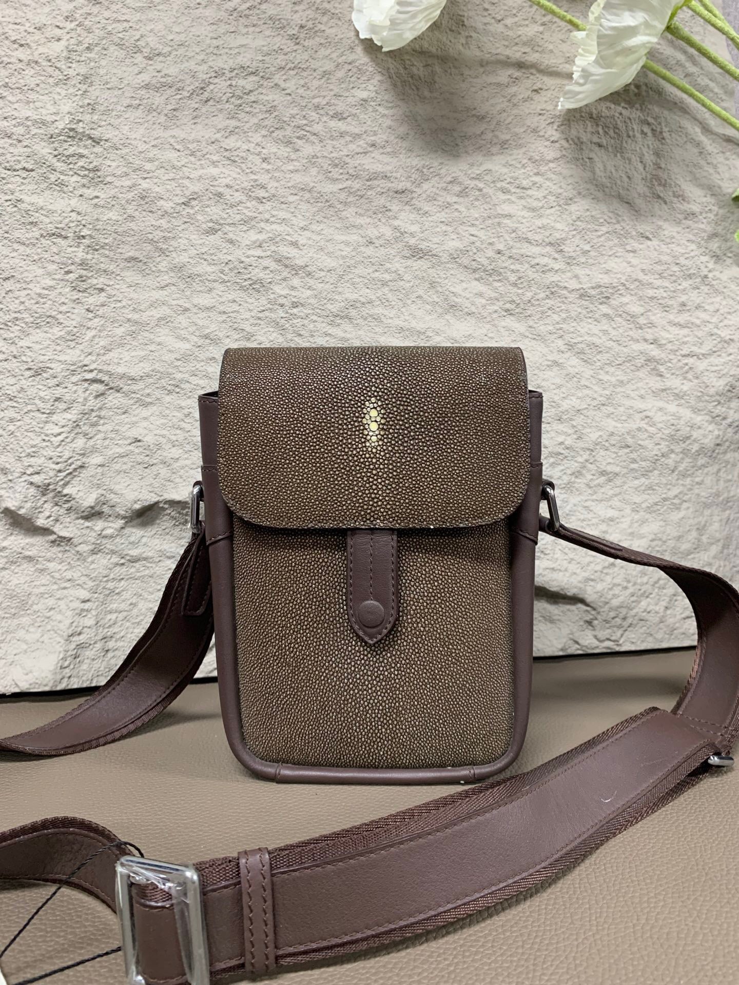 Unisex Stingray Skin Leather Crossbody Phone Bag