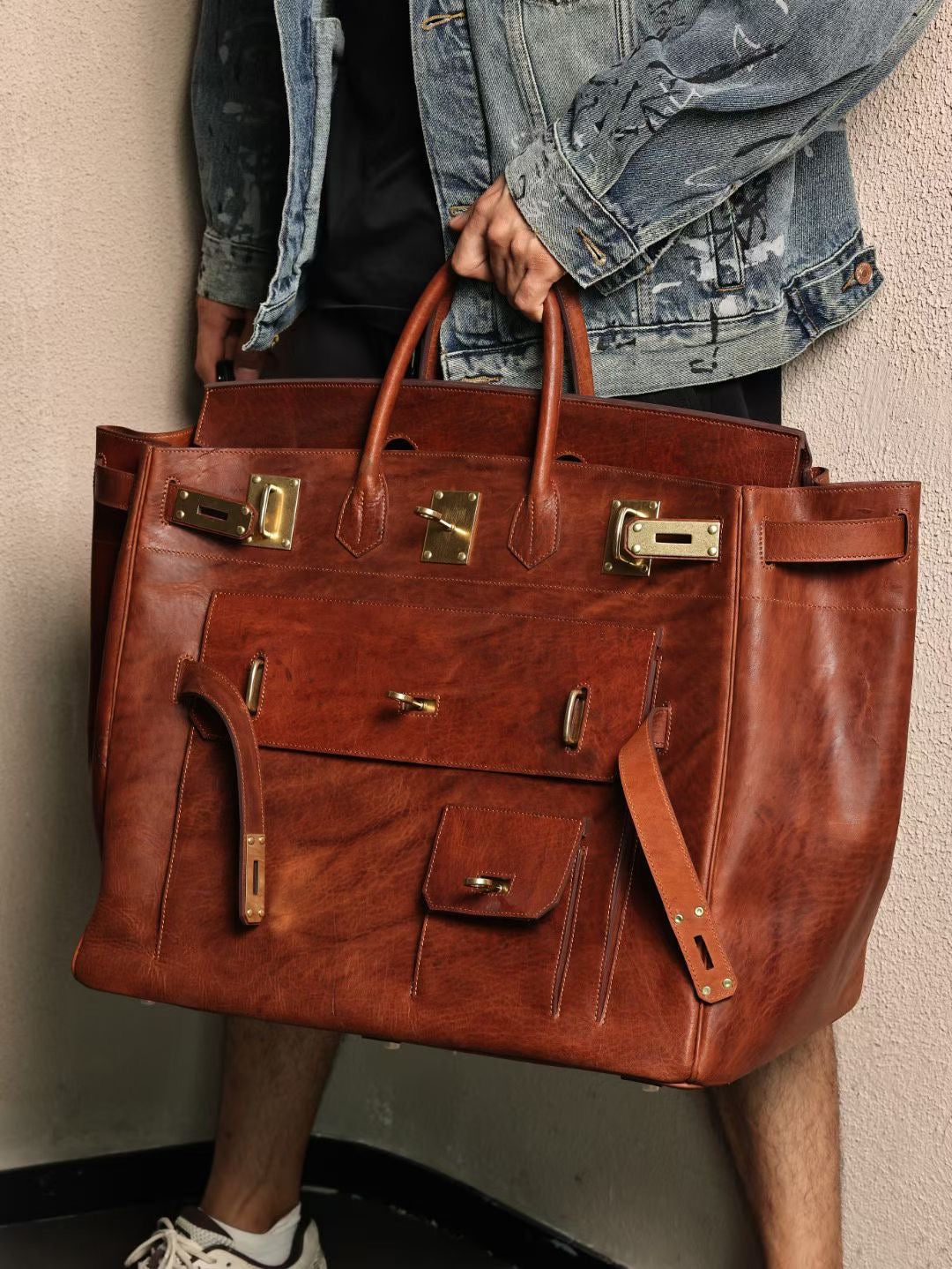 Genine Washed Vintage Cordovan Leather Extra Large Super Big Bag, Jumbo Storage Padlock Business Handbags Office Business Travel Bags