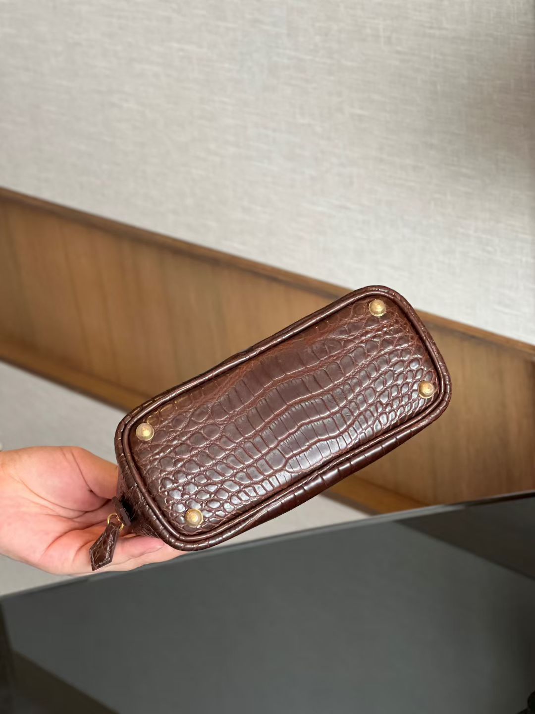 Womens Genuine Crocodile Skin Leather Cross Body Handle Bag Mini Brown