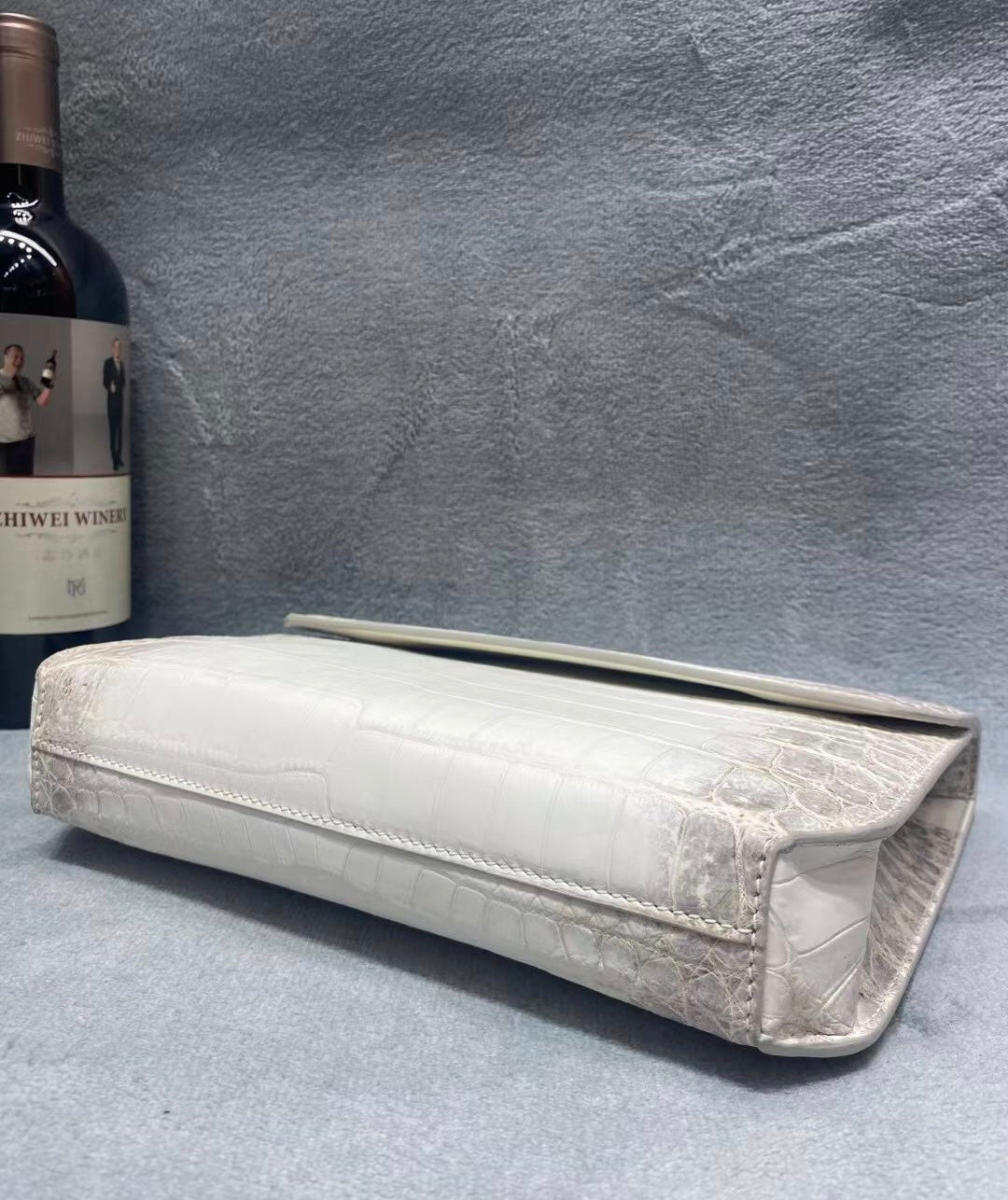 Genuine Crocodile Skin Leather Clutch Handle Bag Himalaya White