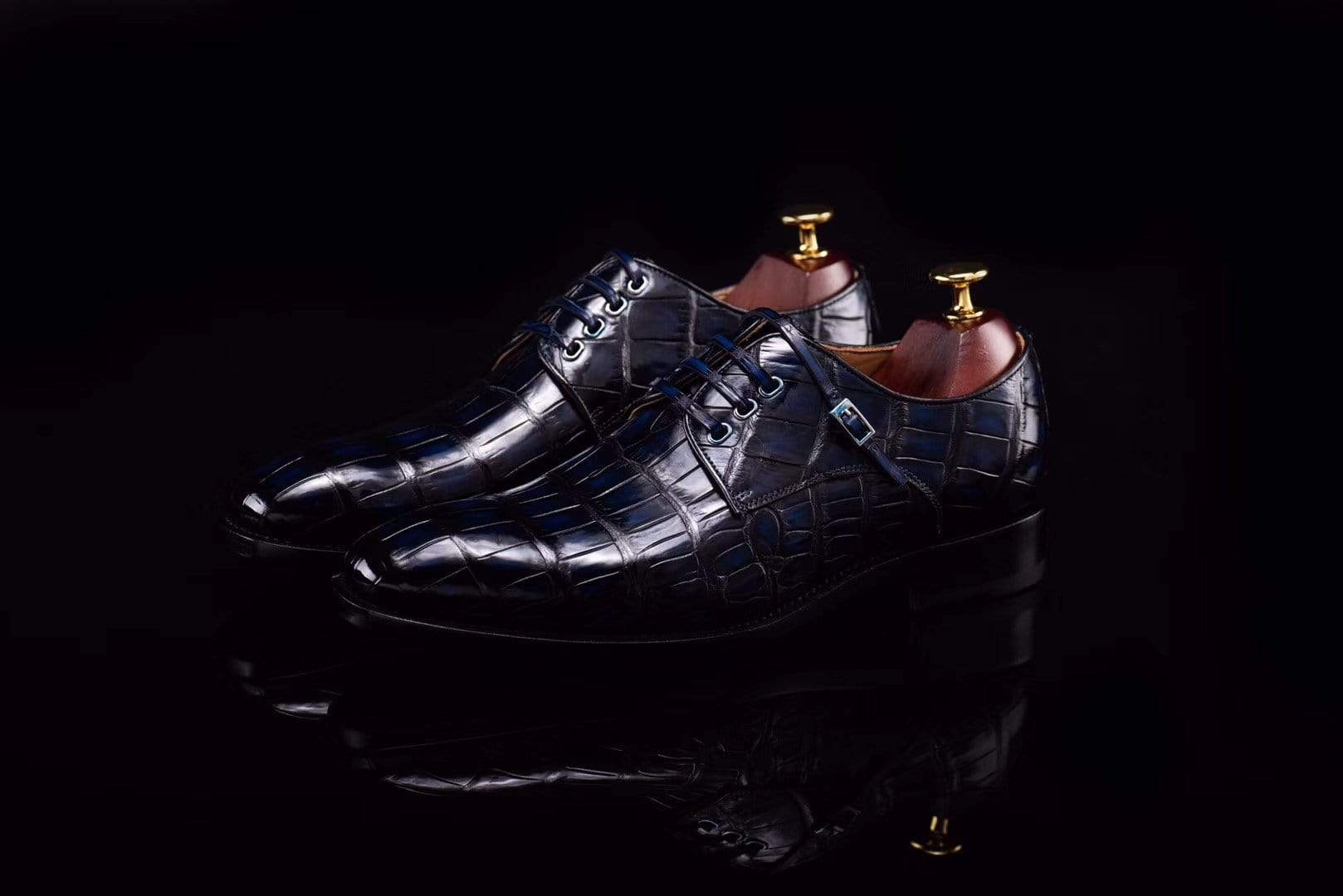 Preorder Lace-Up Shoes In Dark Blue Crocodile Skin Leather